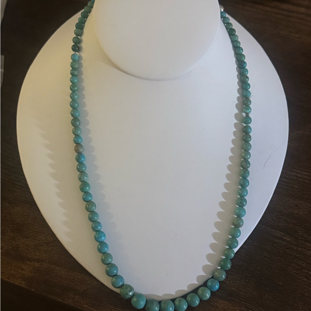 Chinese Turquoise Beaded Necklace